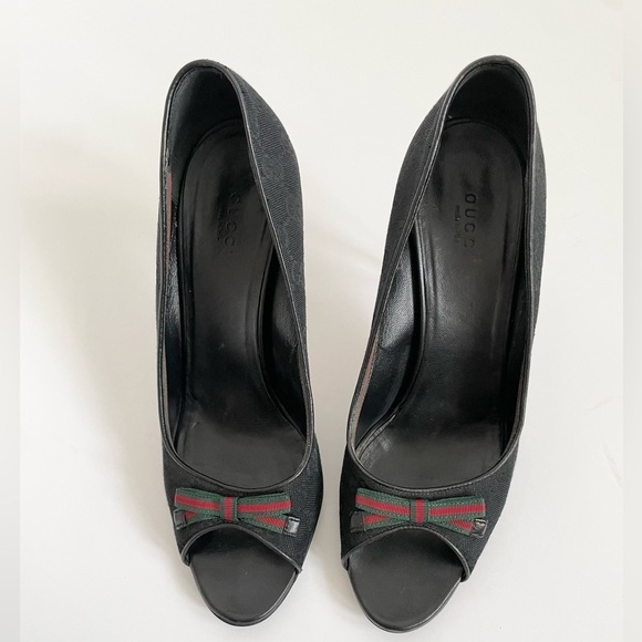 Gucci Black Canvas Leather lined Guccisima GG logo web bow peep toe pumps EU39.5 - Picture 2 of 14